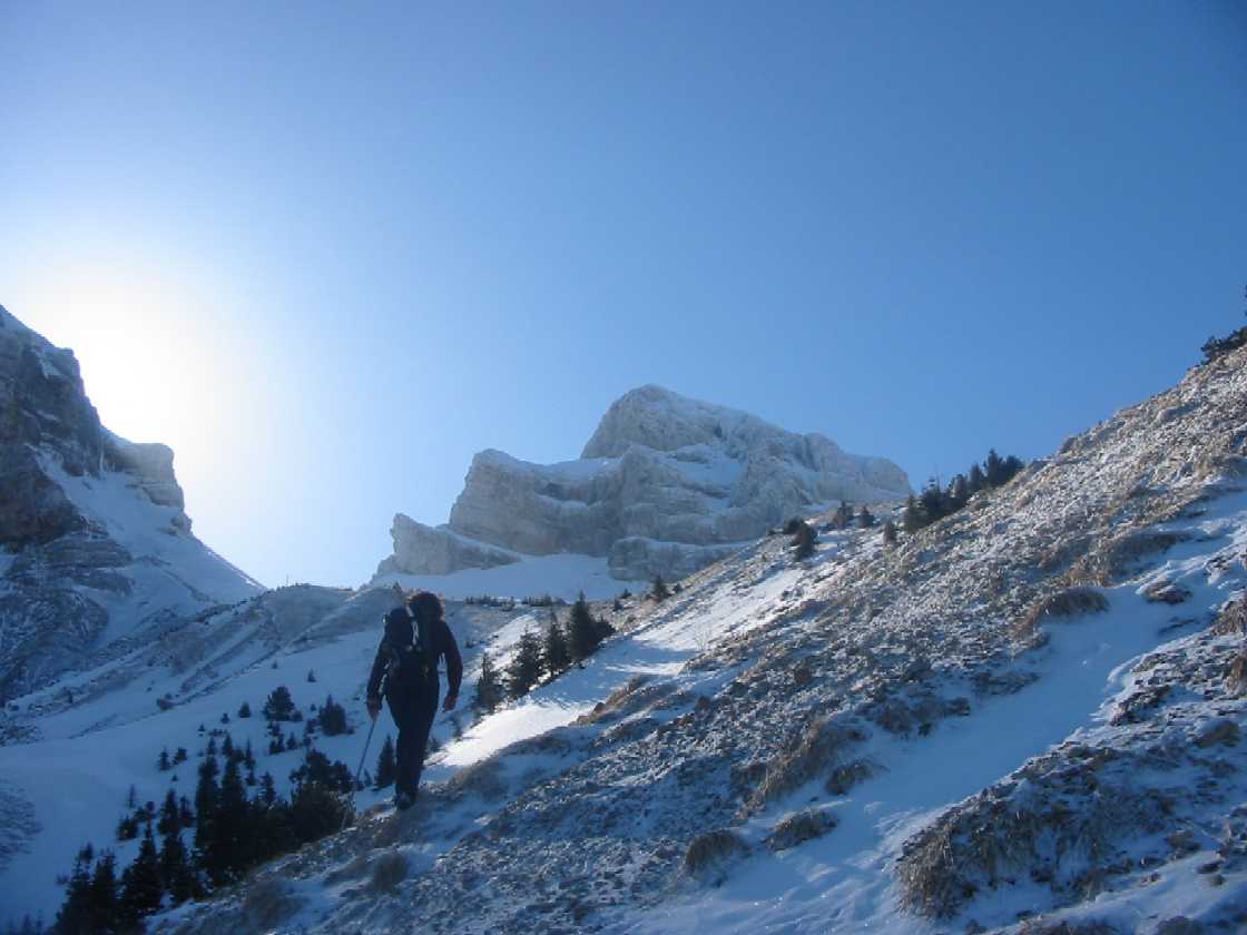 Marche d'approche vers la tête de Garnesier