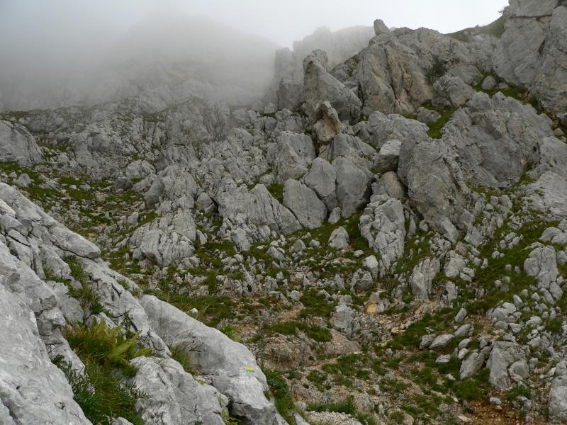 Montée au Pas de L'Oeille
