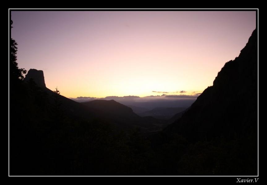 Montée nocturne au pas de l'aiguille