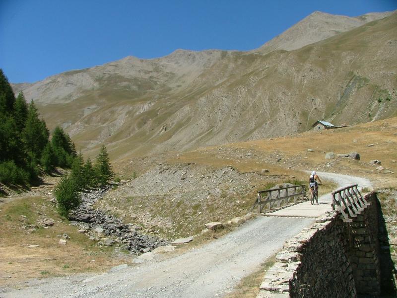 Montée vers le tunnel coté Ubaye