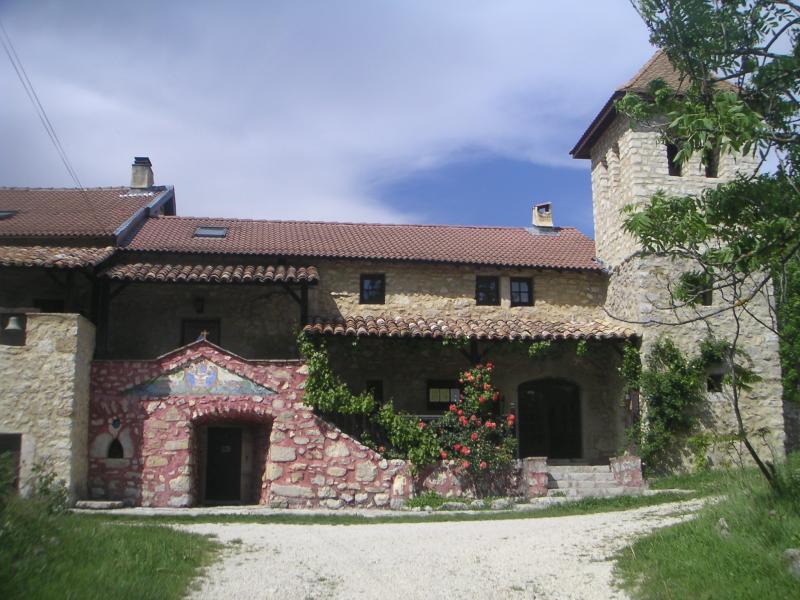 monastère