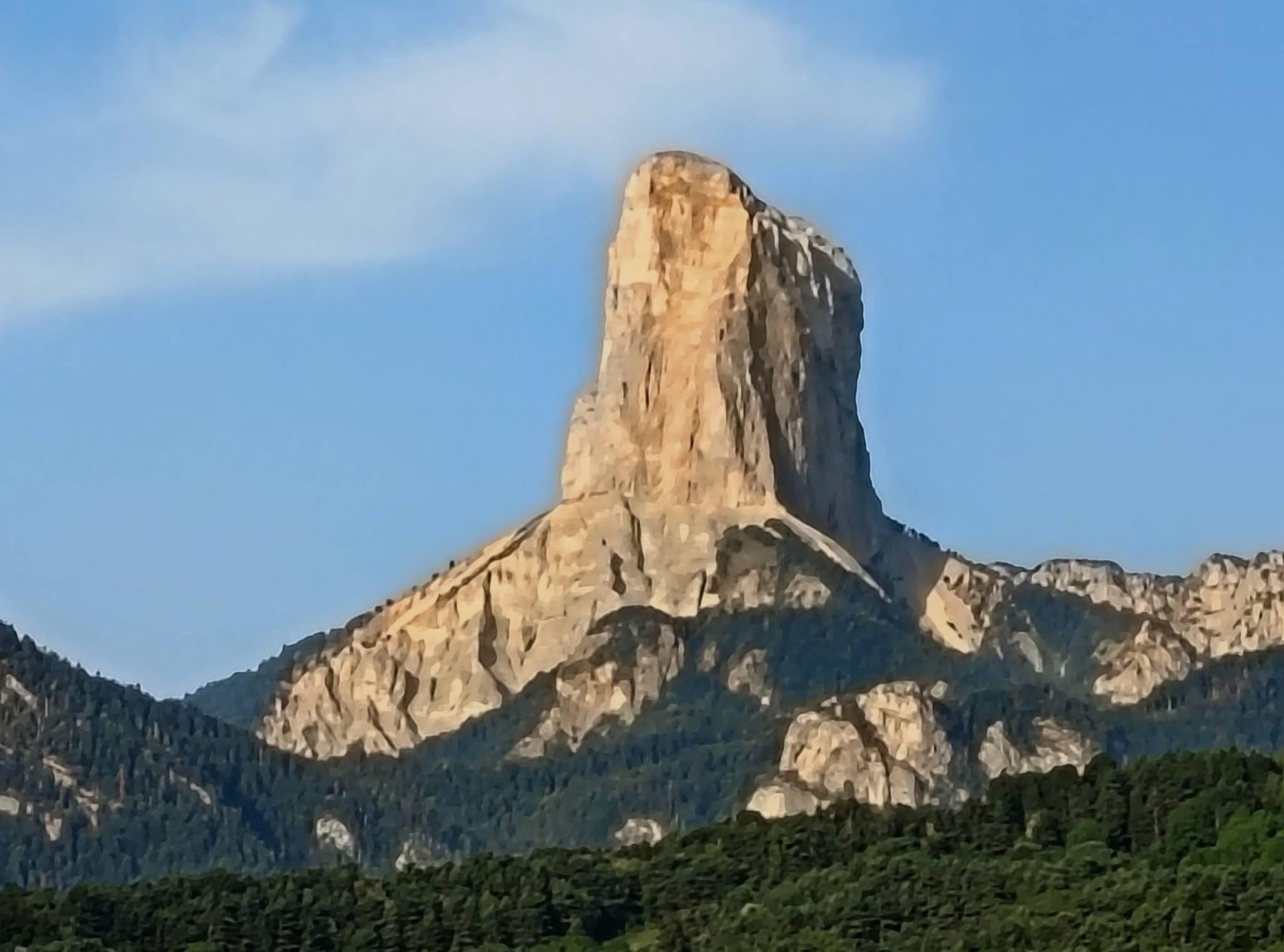 Mont Aiguille au petit matin