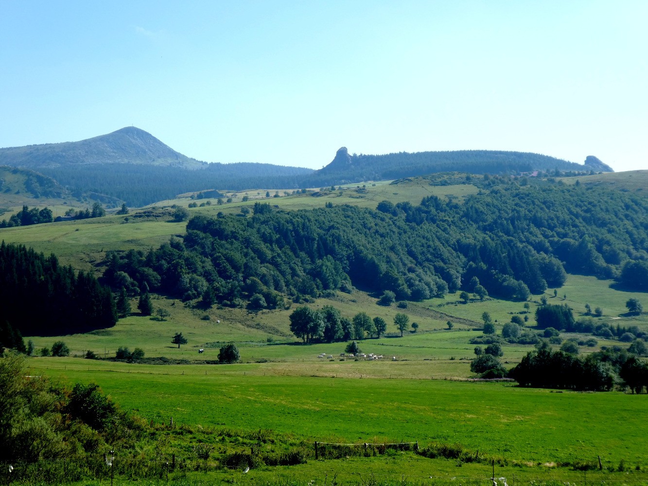 Mont MÃ©zenc et 2 Dents du Diable (Roche Pointue et Chastelas) depuis Chaudeyrolles