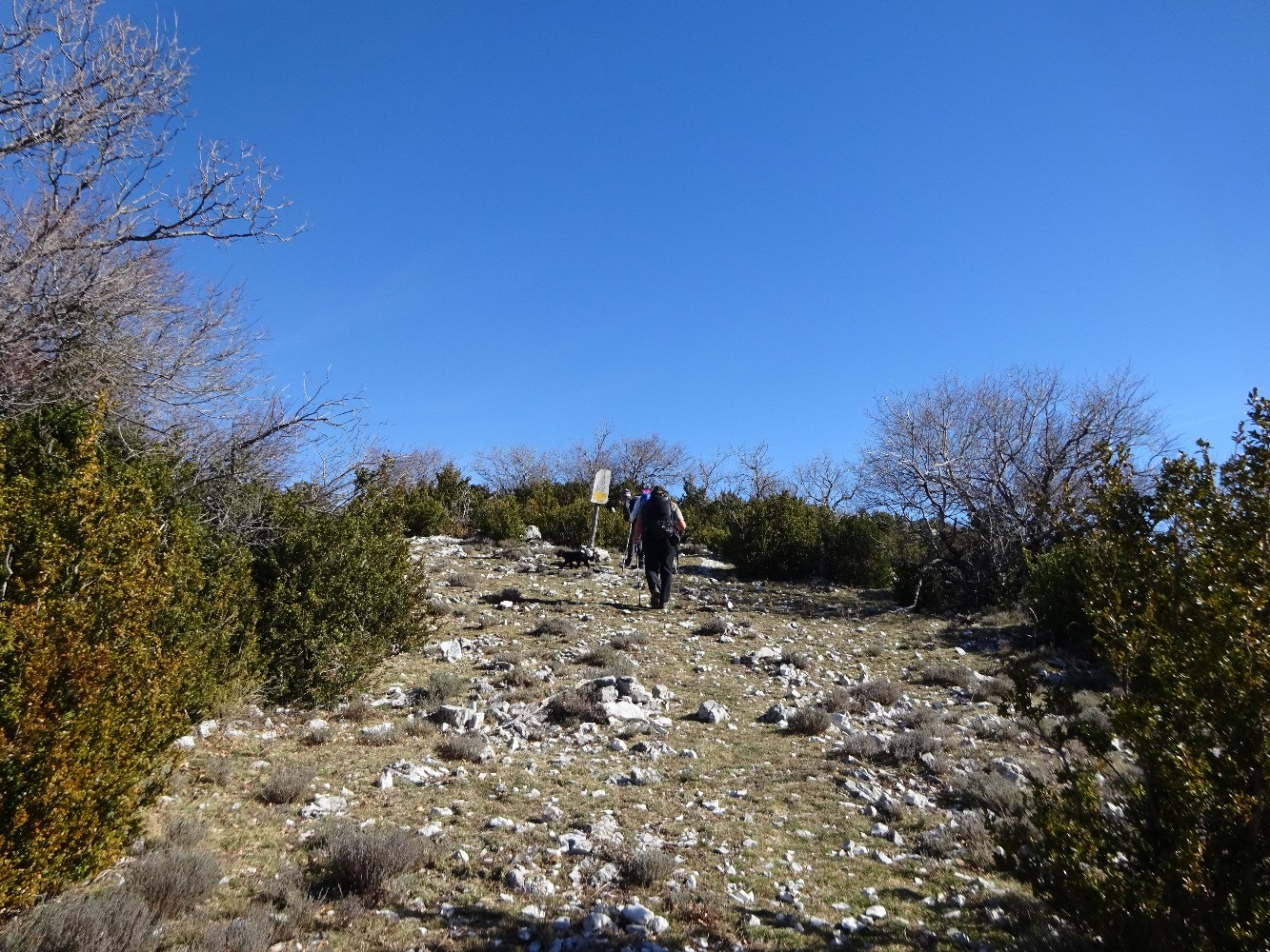 Montagne de Sumiou: l'antÃ©cime 1096, aboutissement du chemin de Sara