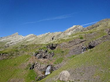 MontÃ©e en rive gauche du torrent de mal Cros
