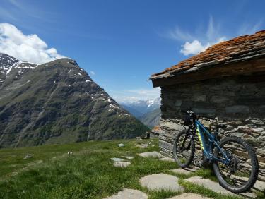 La Mottuaz d’Amont, descente à VTT sur Avérole et les Vincendières