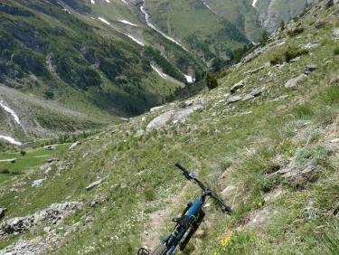 La Mottuaz d’Amont, descente à VTT sur Avérole et les Vincendières