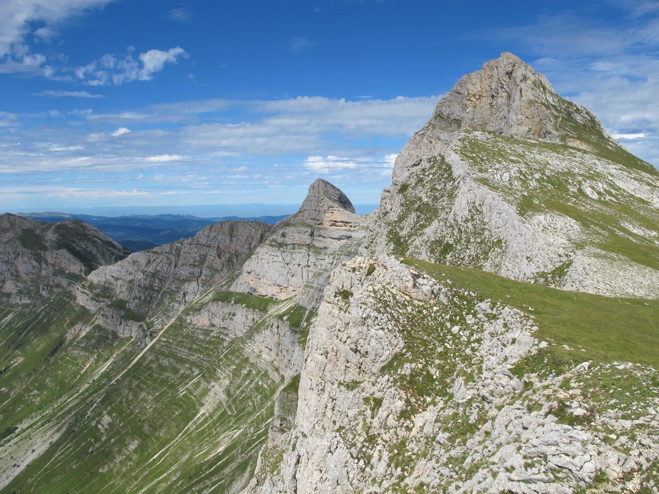 Moucherolles et col de la Balme