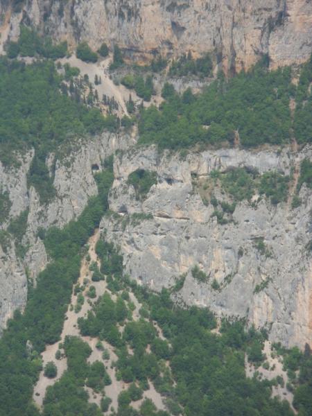 Ne serait-ce pas l'arche de François L.?