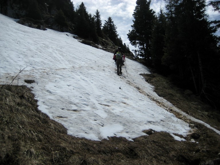 Neige et boue au dessus de Bovinant