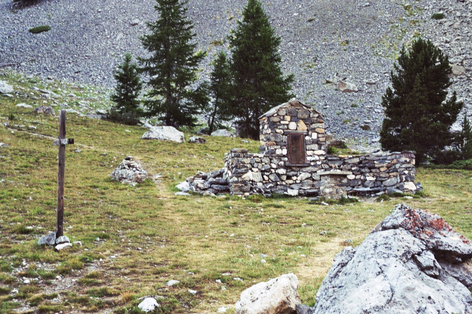 Oratoire et croix