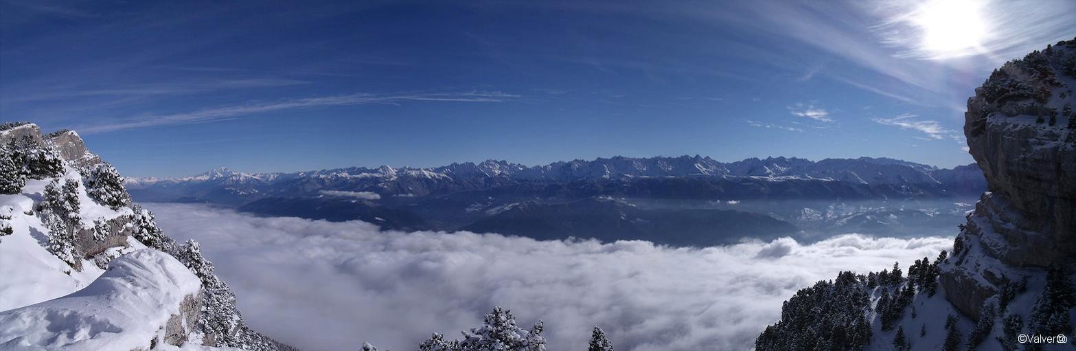 Panorama Belledonne et Mont-Blanc pris à 11 h
