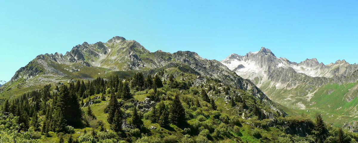 Panorama depuis la Croix de Triadoi