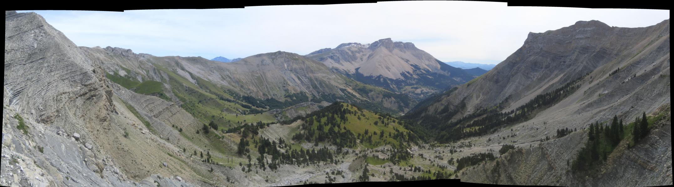 Panorama sur le vallon de l'Abéou