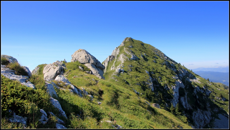 Pierre Virari et rochers de l'Ours