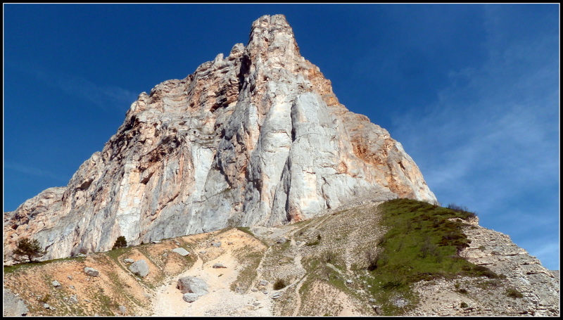 Pilier NE