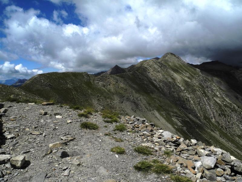 Poursuite de la crÃªte vers le sommet 2623