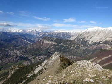 Panorama au sommet du Cucuyon