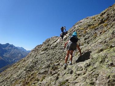 Passage rocheux Ã  l&apos;approche du point Ã  2569 mÃ¨tres