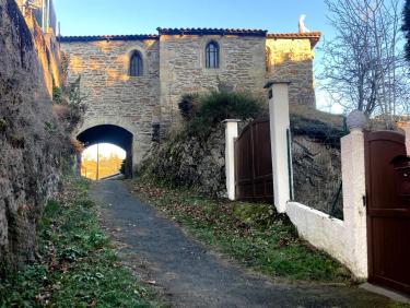 Passage sous la chapelle