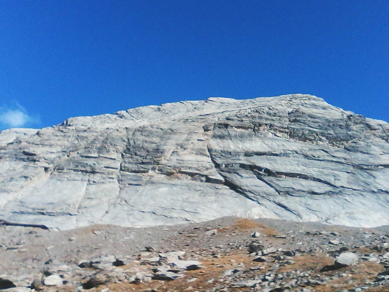 pic d'asti et pain de sucre - notre abri pour dÃ©jeuner Ã  G