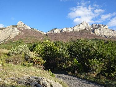 Pic de Couard Ã  droite et sommet du Cucuyon Ã  gauche