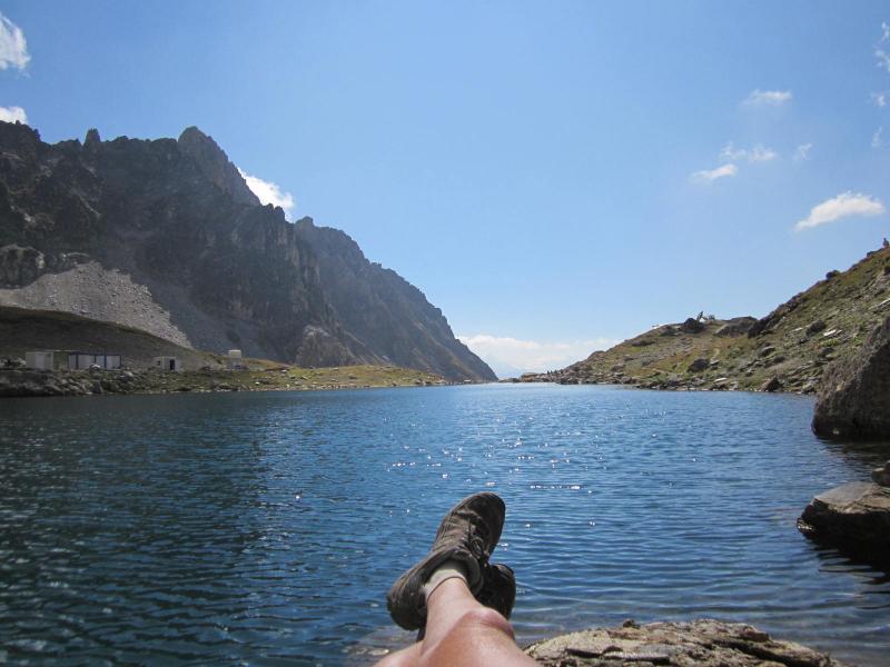 picnic les pieds dans l'eau