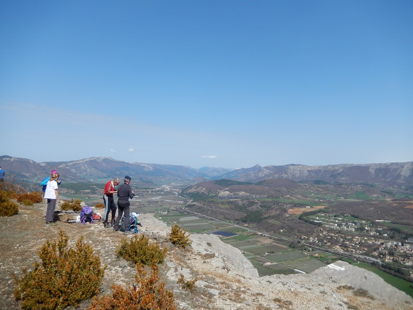 Point de vue sur Laragne et la vallÃ©e du BuÃ«ch