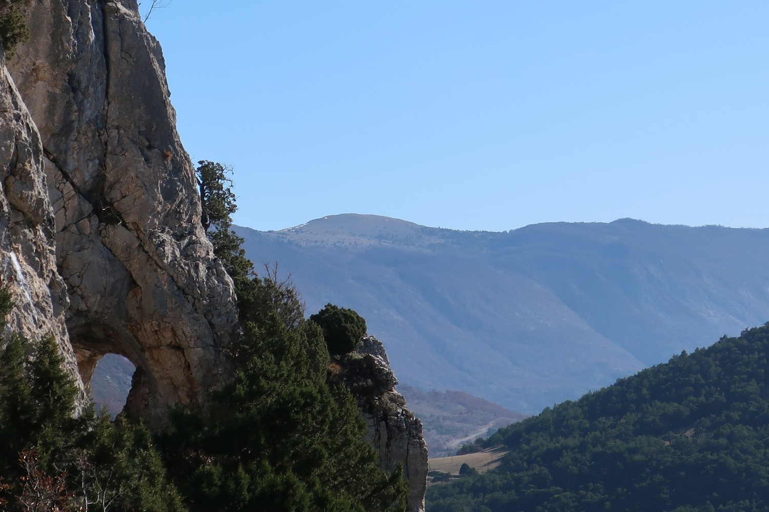 Porte de Barry autrement et autres curiosités