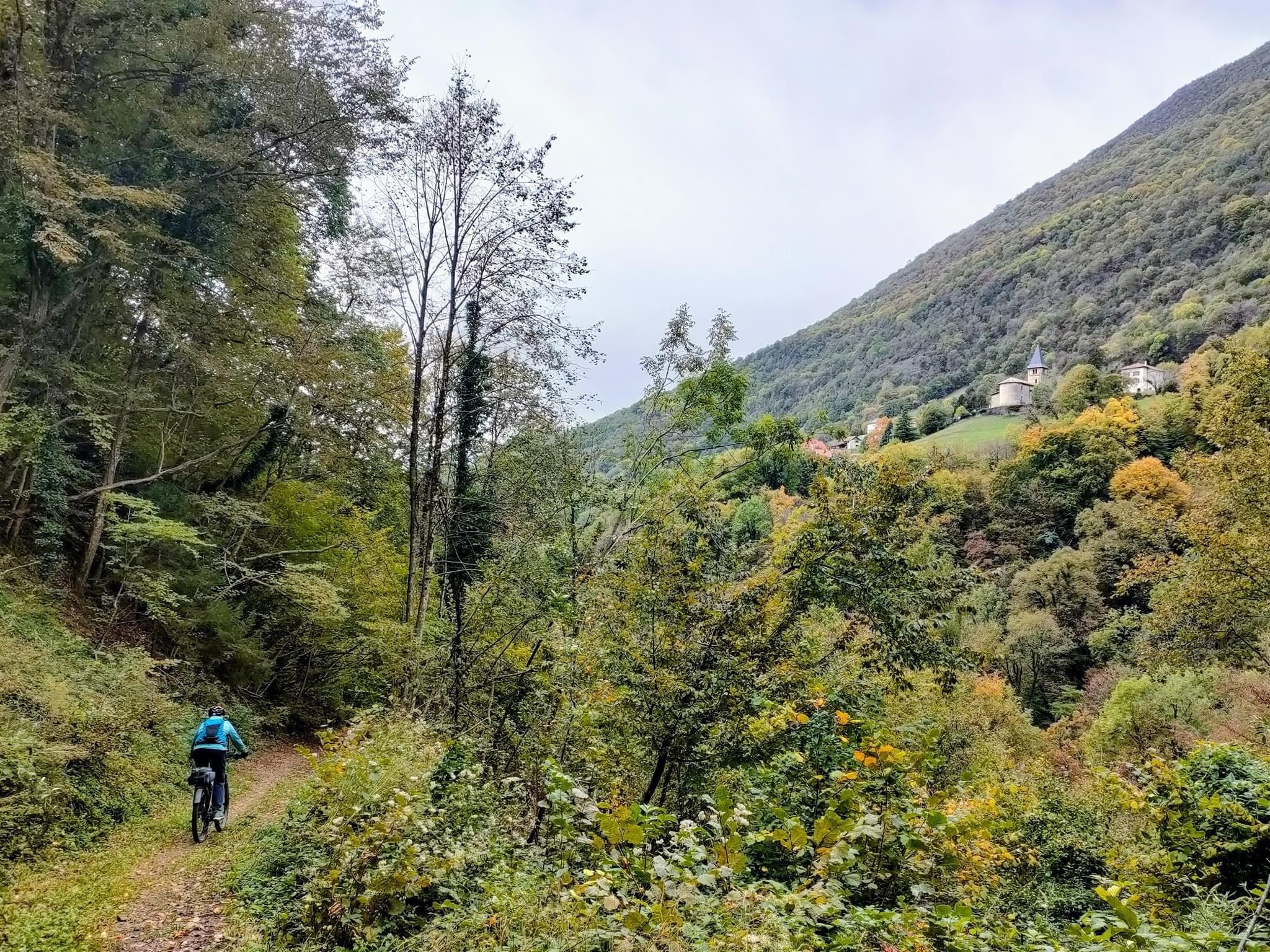 Presque entre les averses