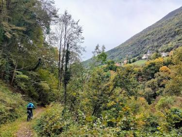 Presque entre les averses