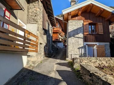 PXL_20251228_095114048.RAW-01