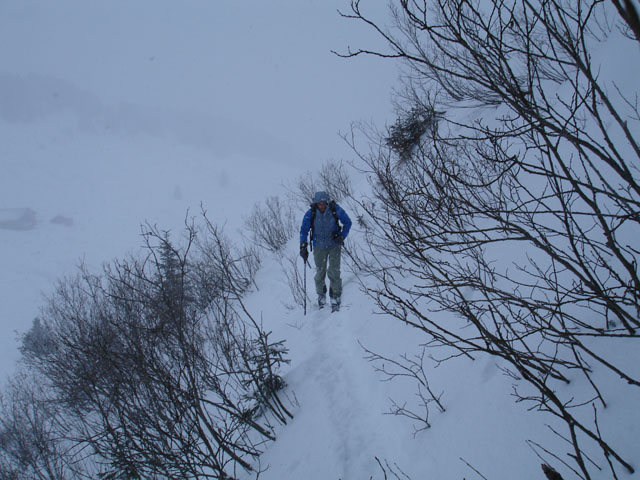 Raph dans les derniers mètres avant le sommet