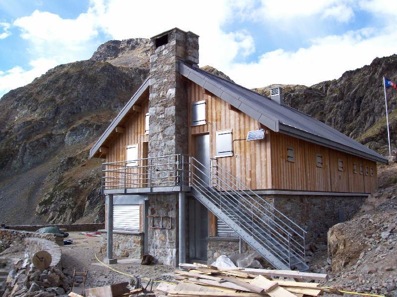 Nouveau refuge de la Pra