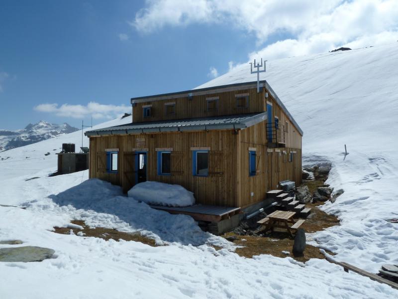 Refuge du plan des Gouilles 2350m