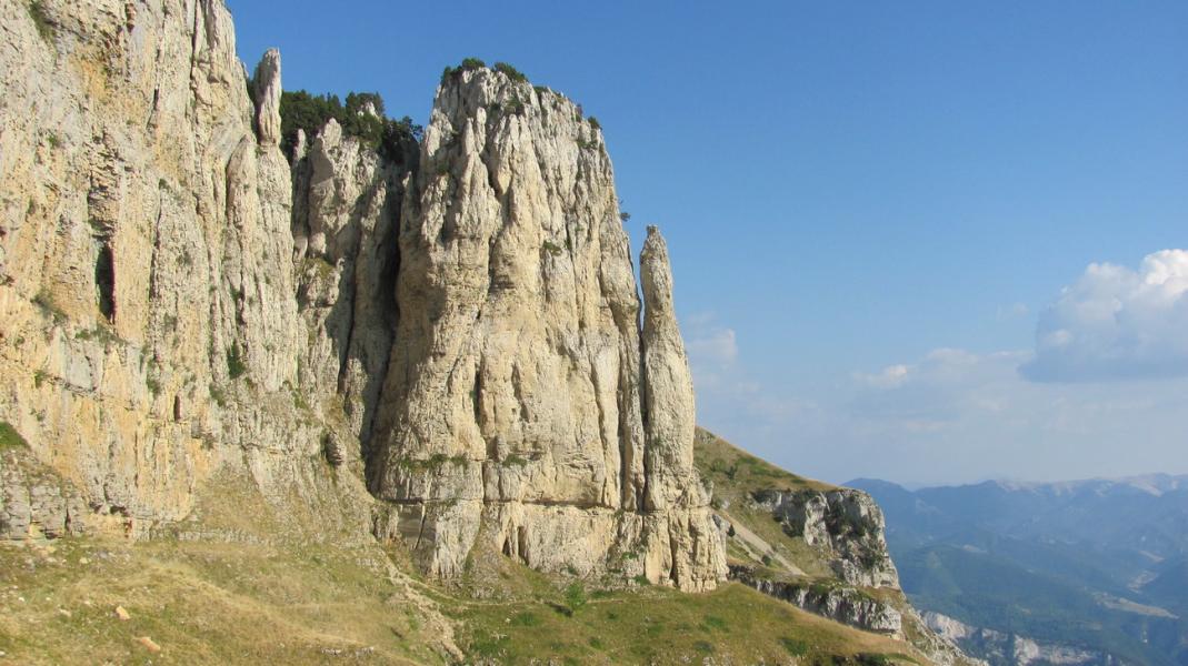 Roche Rousse et sa petite vire