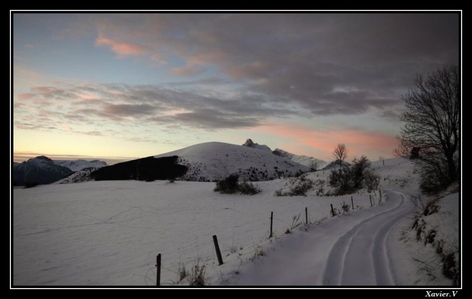 Route enneigée devant l'Obiou