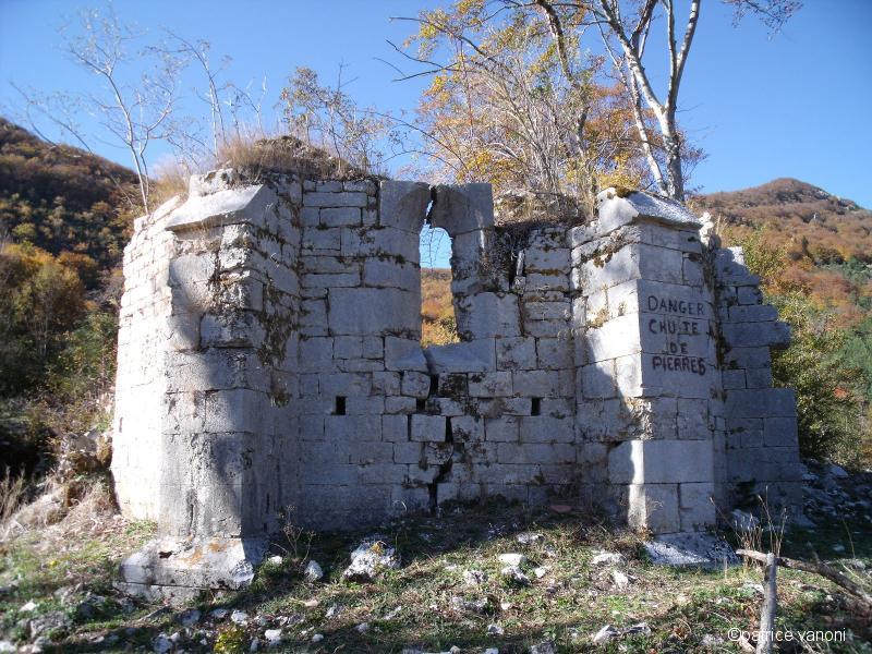 Ruines.