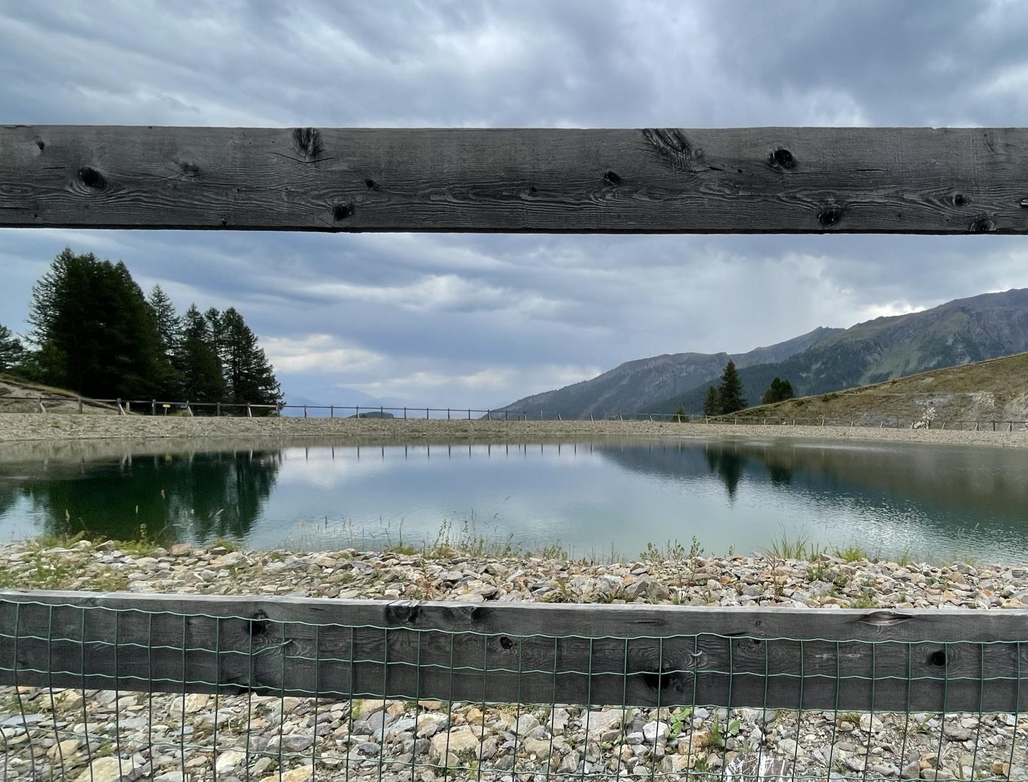 La retenue d'eau au-dessus 
