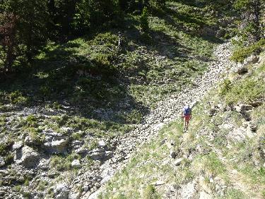 Retour du Piolit sur le sentier balcon en face sud