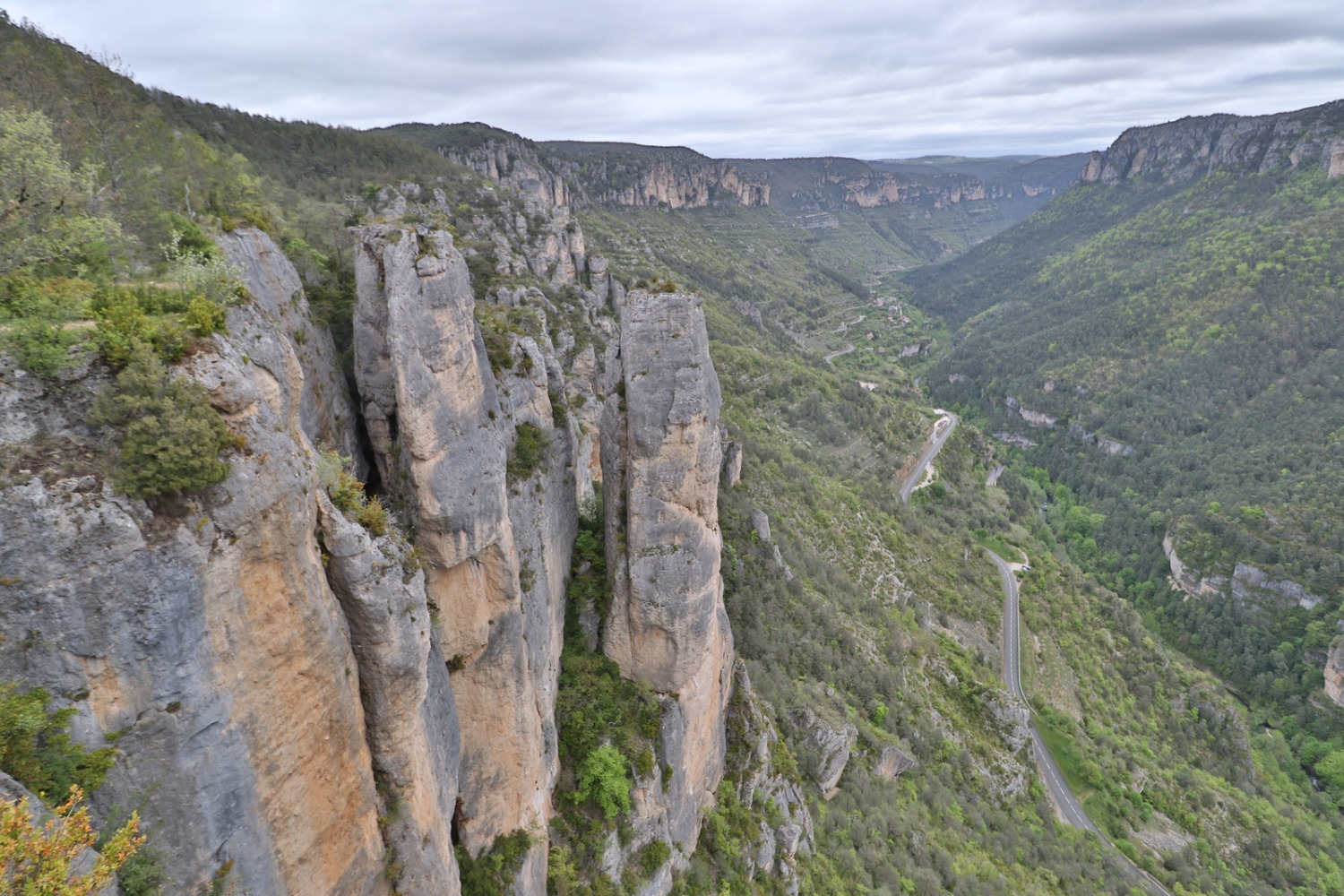 Rocher de Capluc, Sentier Brunet et Balcon du vertige