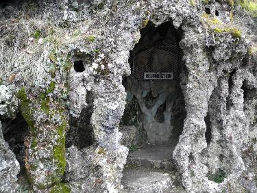 Rosaire, grotte 2