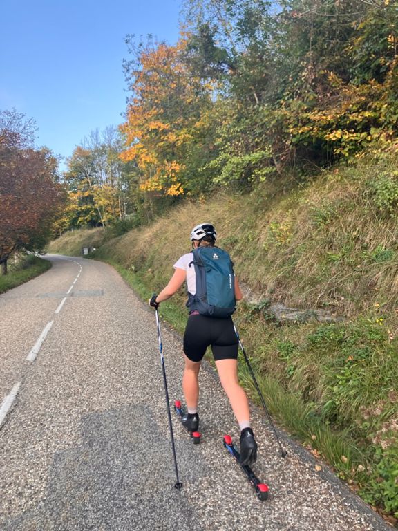 Ski nordique dans l'après-midi