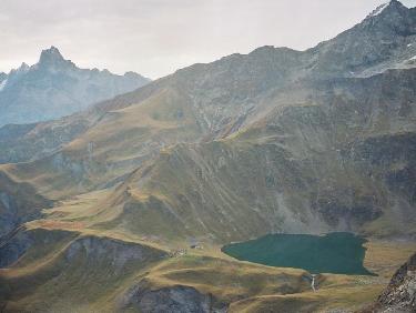 le refuge et son lac