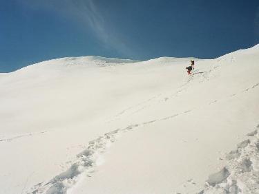 On descend vers le lac