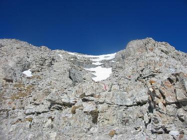 Ressaut rocheux de l&apos;arête est