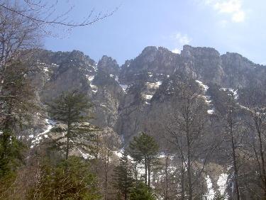 Vue sur les rochers du Lorzier