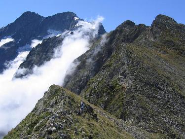 Au dessus du col de la grande Hoche