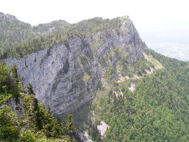Falaise entre la Sure et la Buffe