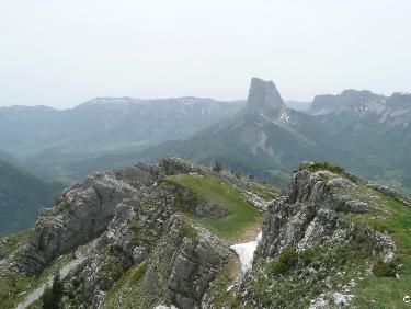 Mt Aiguille à la descente du Rocher du Baconnet